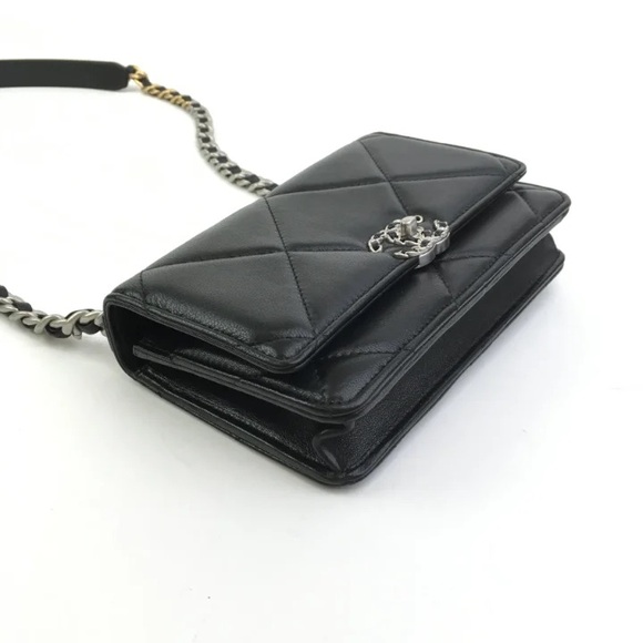 Chanel 19 Wallet On Chain (WOC) Black Lambskin With Gold and Silver Hardware - Picture 5 of 16